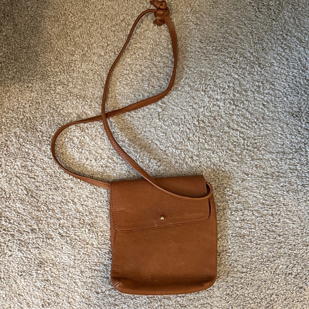 Elegant Tan Crossbody Bag